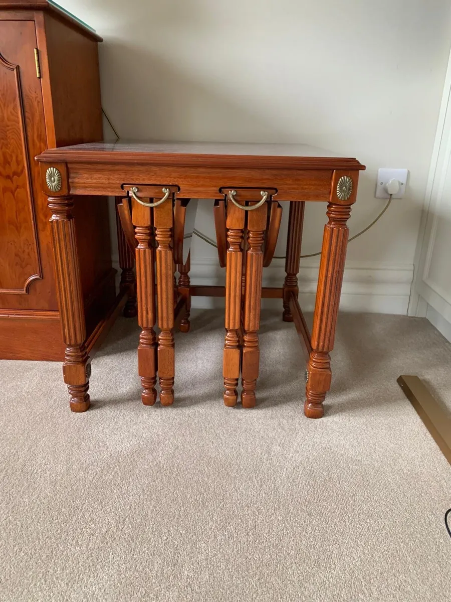 Coffee table set - Image 1