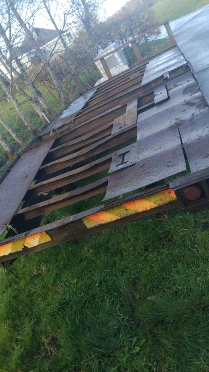 Low loaders - Image 3