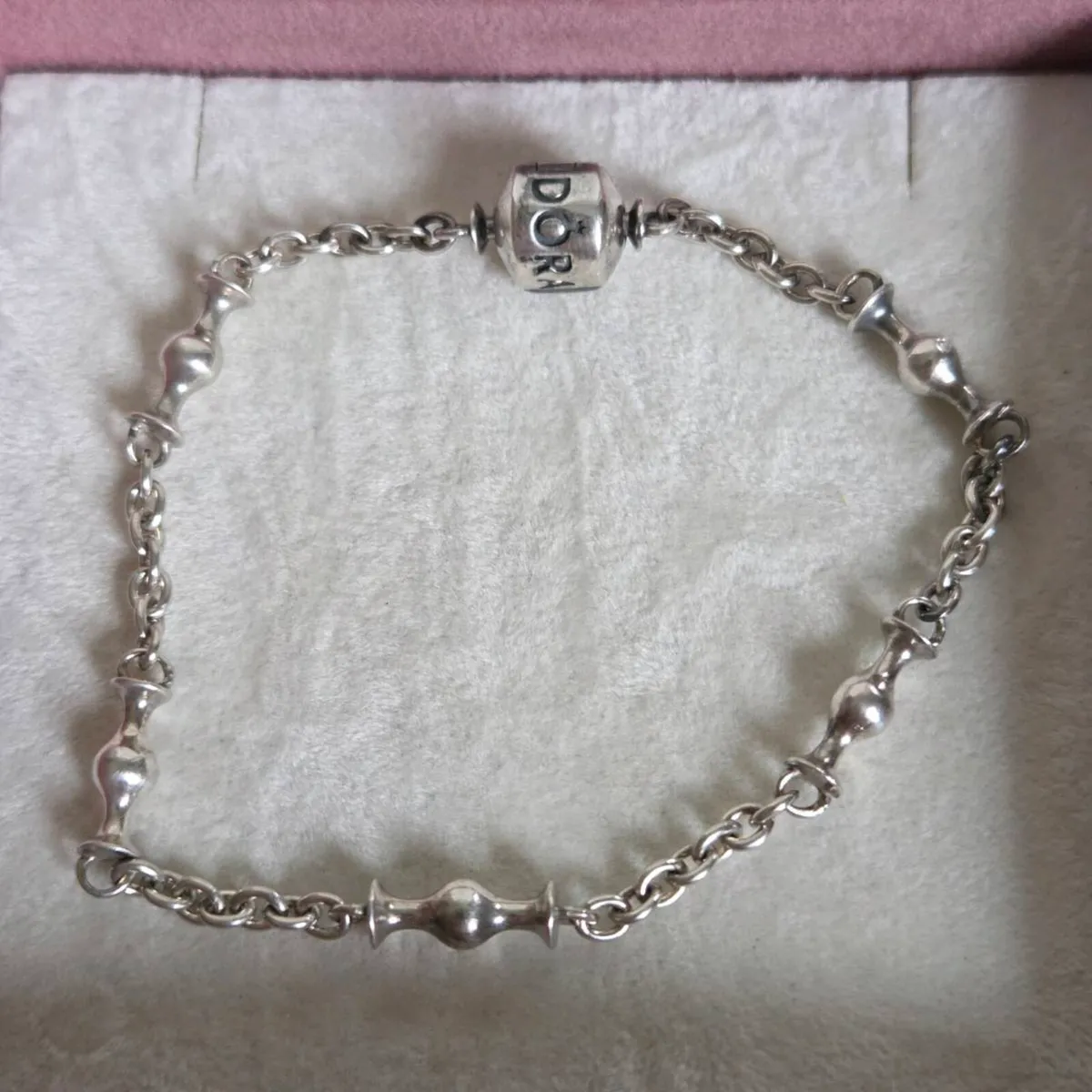 Pandora vintage bracelet fits up to 5 clip charms - Image 2