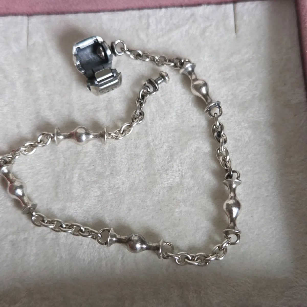 Pandora vintage bracelet fits up to 5 clip charms - Image 3