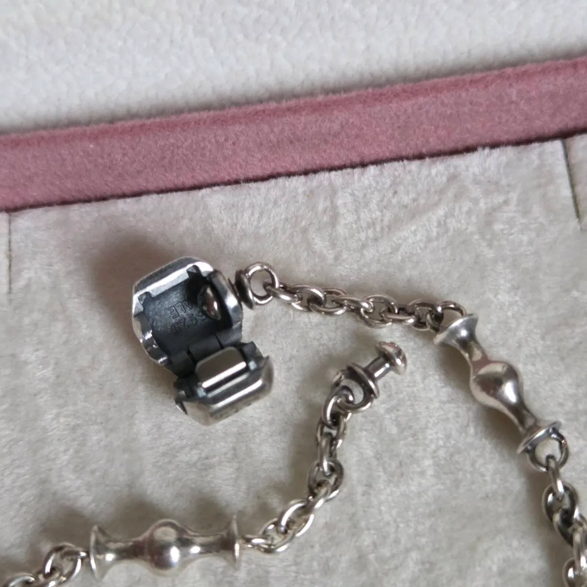 Pandora vintage bracelet fits up to 5 clip charms - Image 4