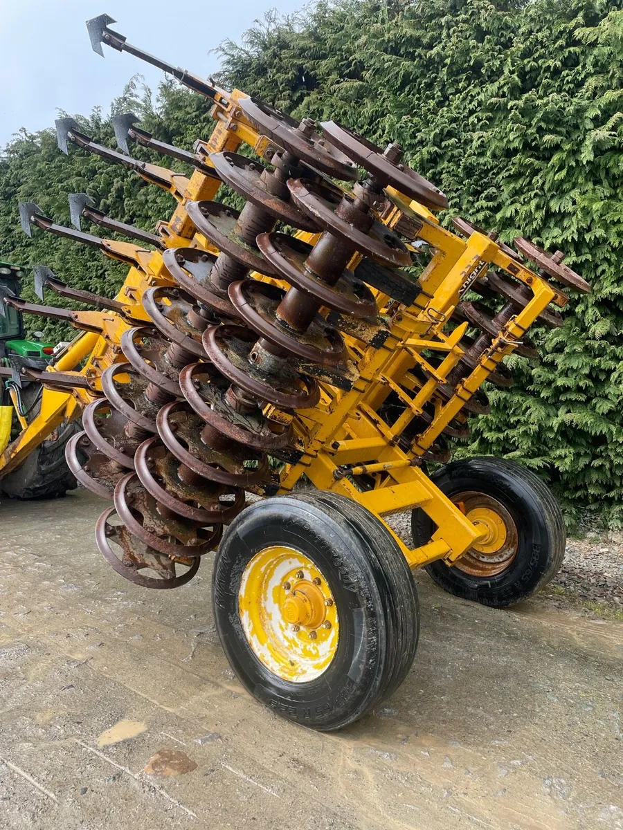 Knight trailed press - Image 2