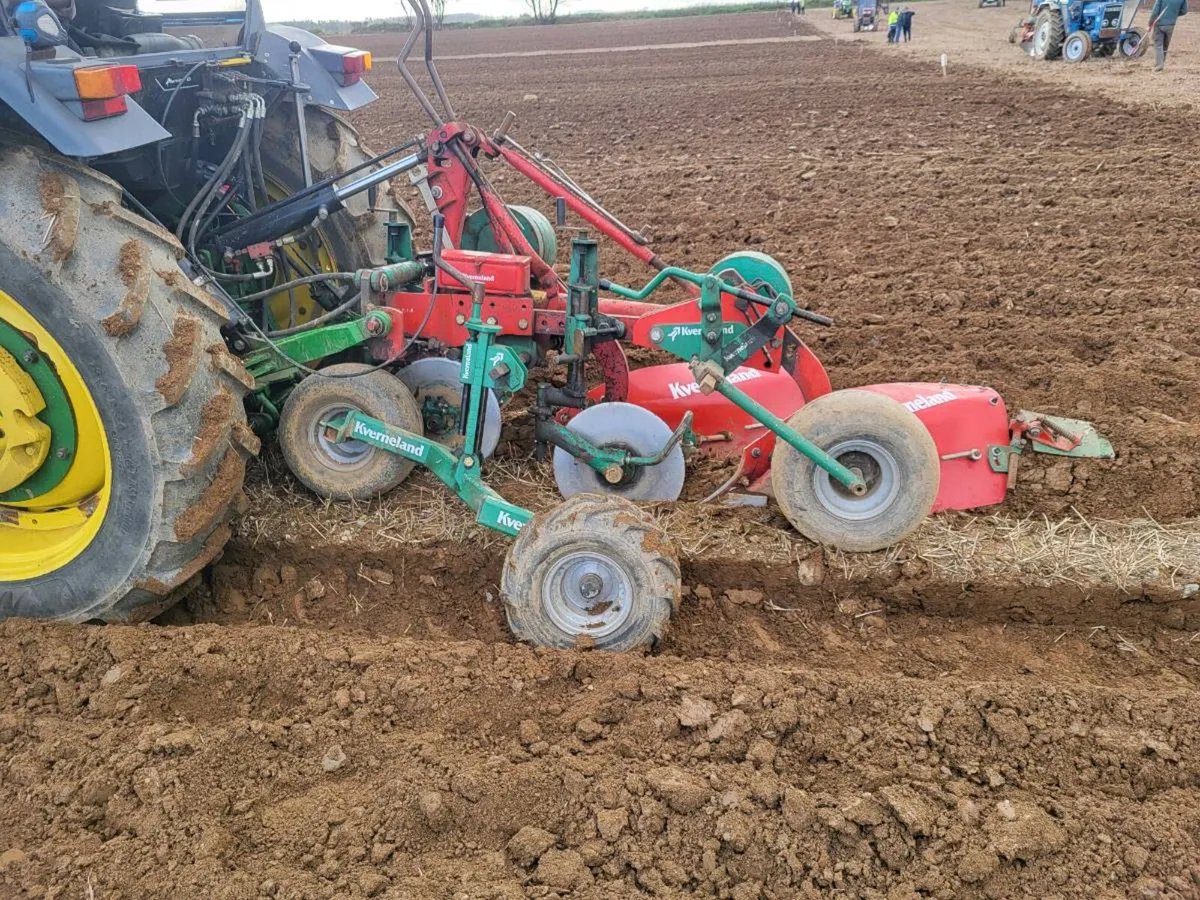 Competition match Plough wheels and pressers - Image 3