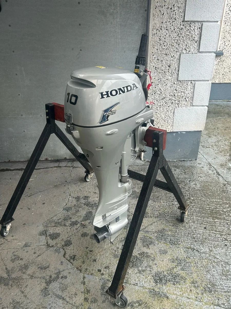 Honda 10hp Outboard Engine 4 Stroke Long Shaft - Image 1