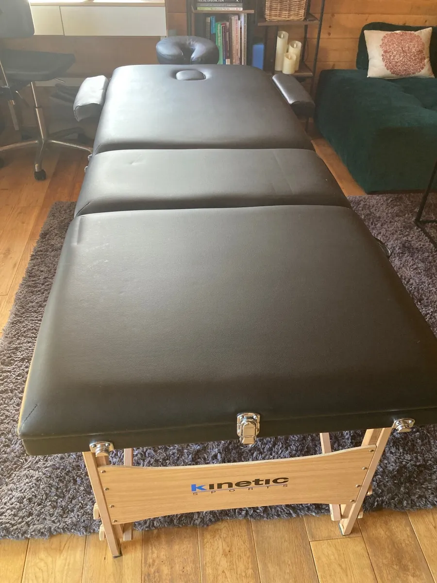 Massage table /plinth - Image 1
