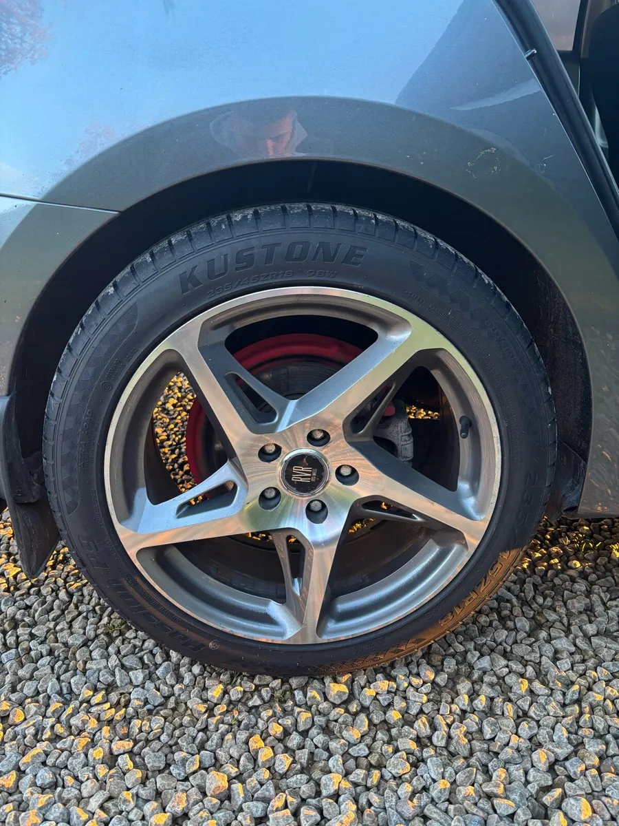 18 inch river alloys (gunmetal grey) - Image 1