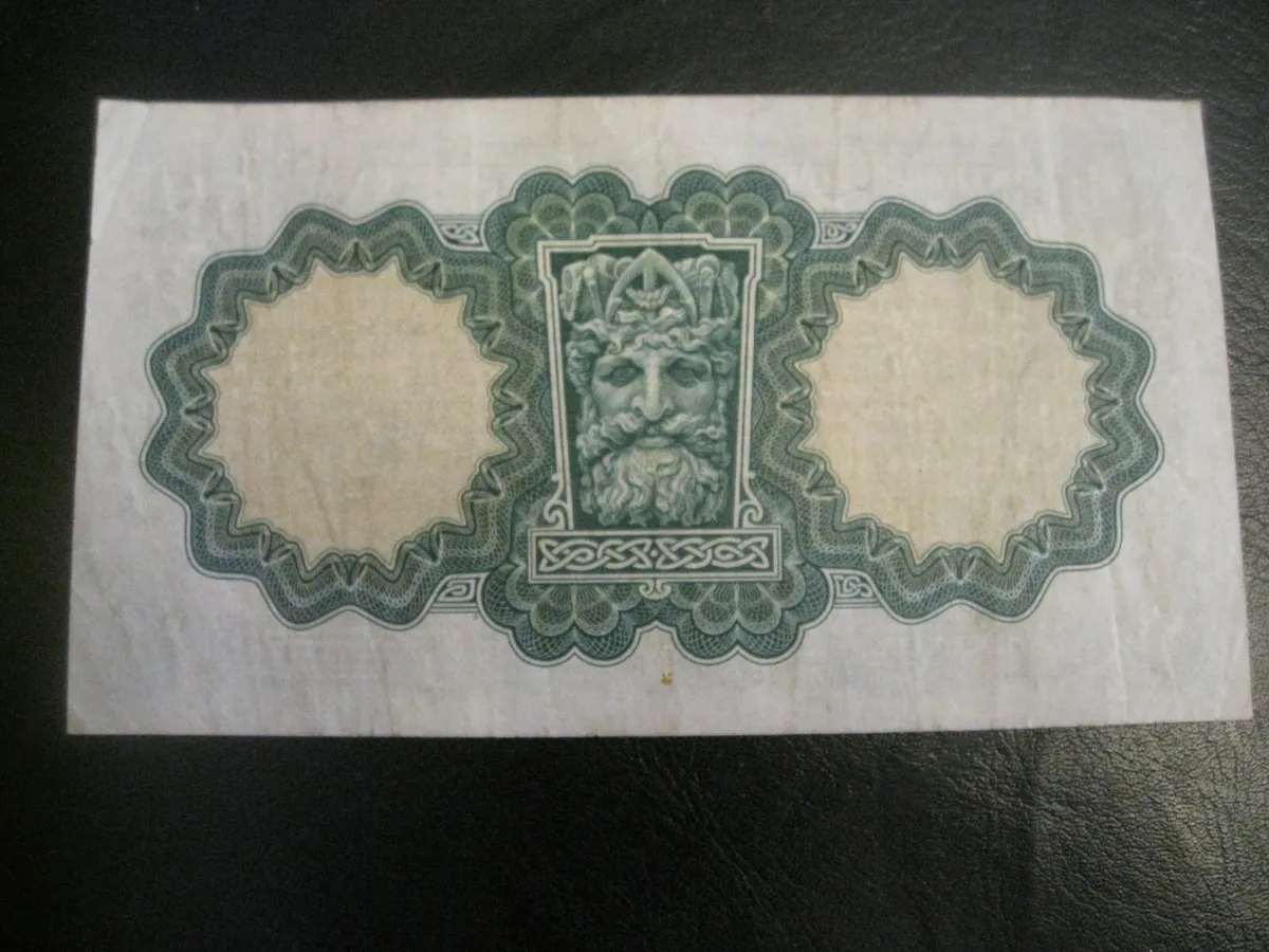 Lady Lavery 1 Pound War Code T - 220 Euros Each - Image 4