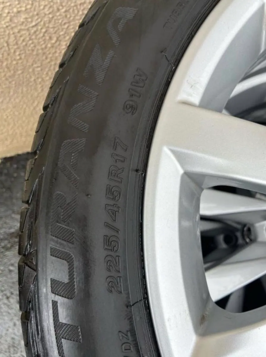 Genuine 17" VW Golf Mk7.5 Alloy Wheels - Image 4