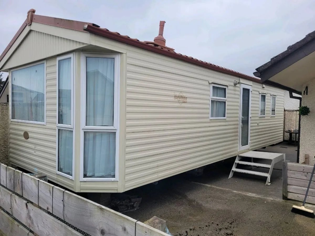 2 bed mobile home forsale like new