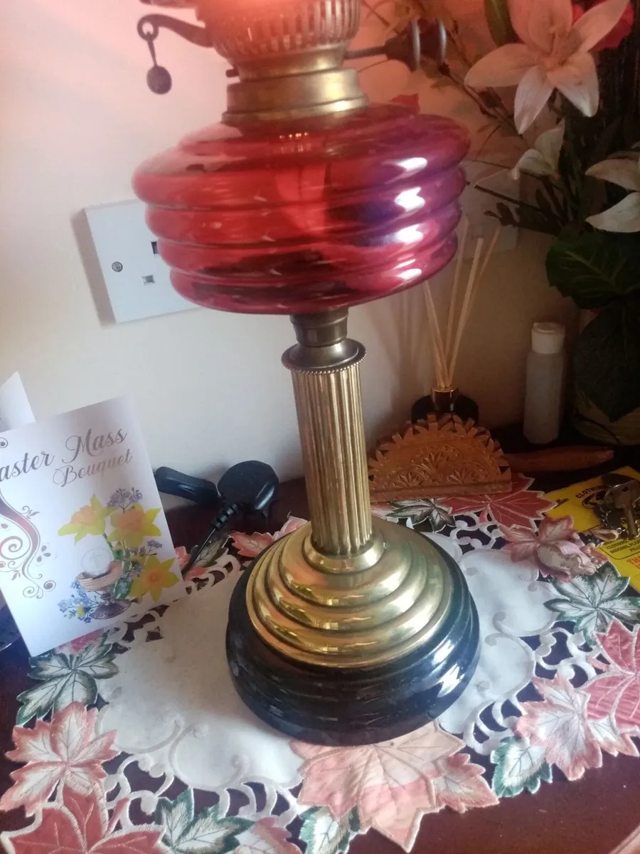 Victorian Oil Lamp - Image 3