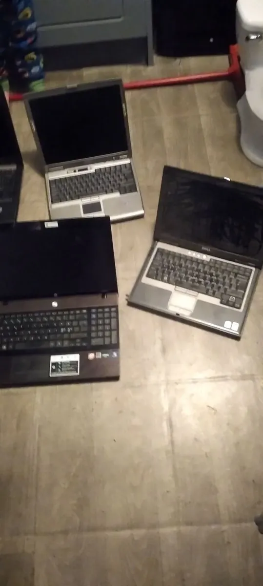 5 laptops maybe suitable for parts priced 40e - Image 4
