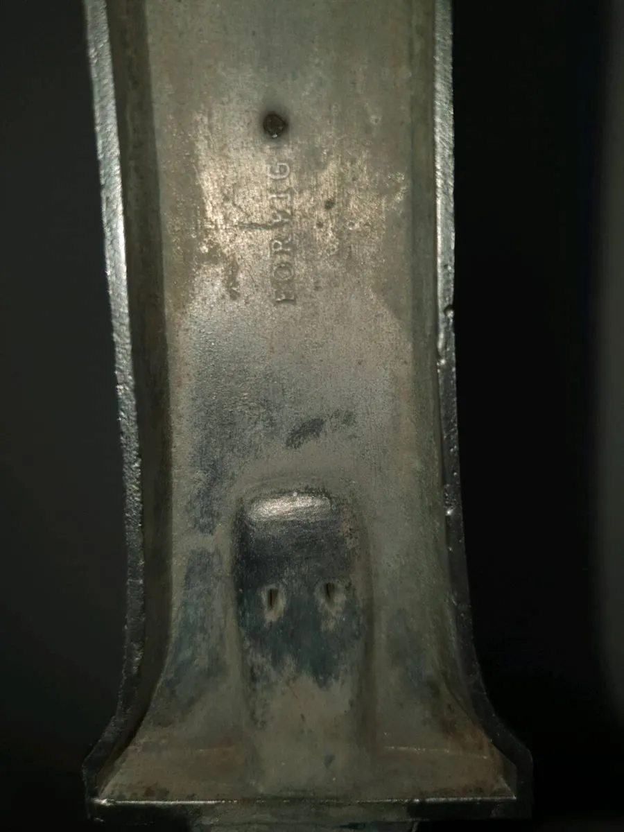 18" Metal Crucifix - Image 4