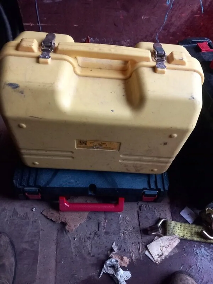 Lazer Level - Image 3