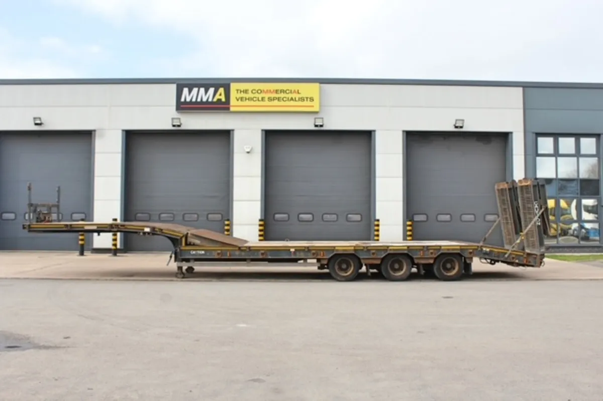 2017 MONTRACOM TRI-AXLE LOW-LOADER TRAILER - Image 4