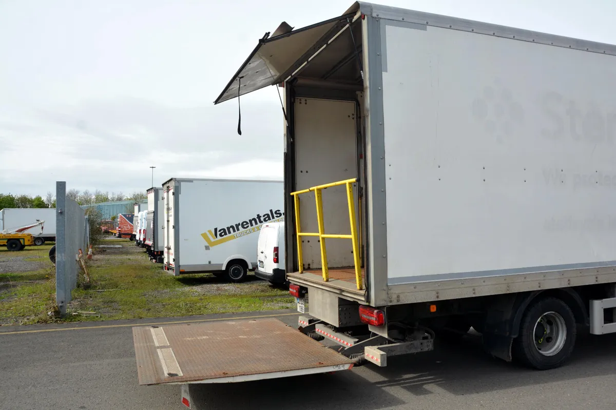 MAN TGL 20' Box & 1.5T Tail Lift - Image 3