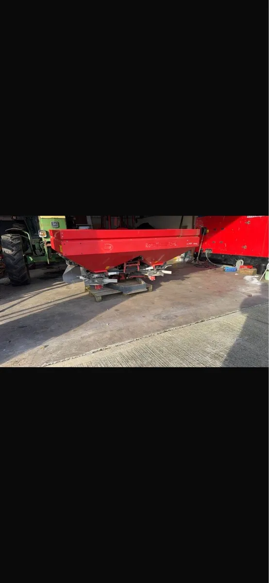 Vicon Rotaflow Fertiliser Sower - Image 2