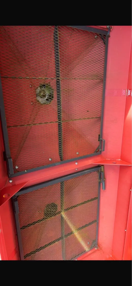 Vicon Rotaflow Fertiliser Sower - Image 3