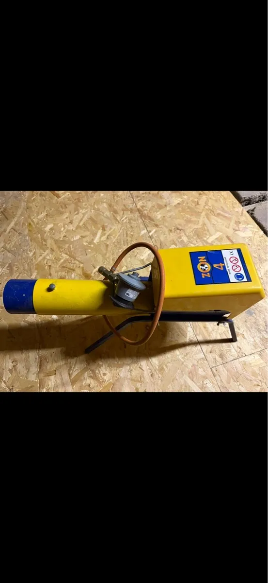 Zon 4 bird scarer / repeller / banger - Image 1