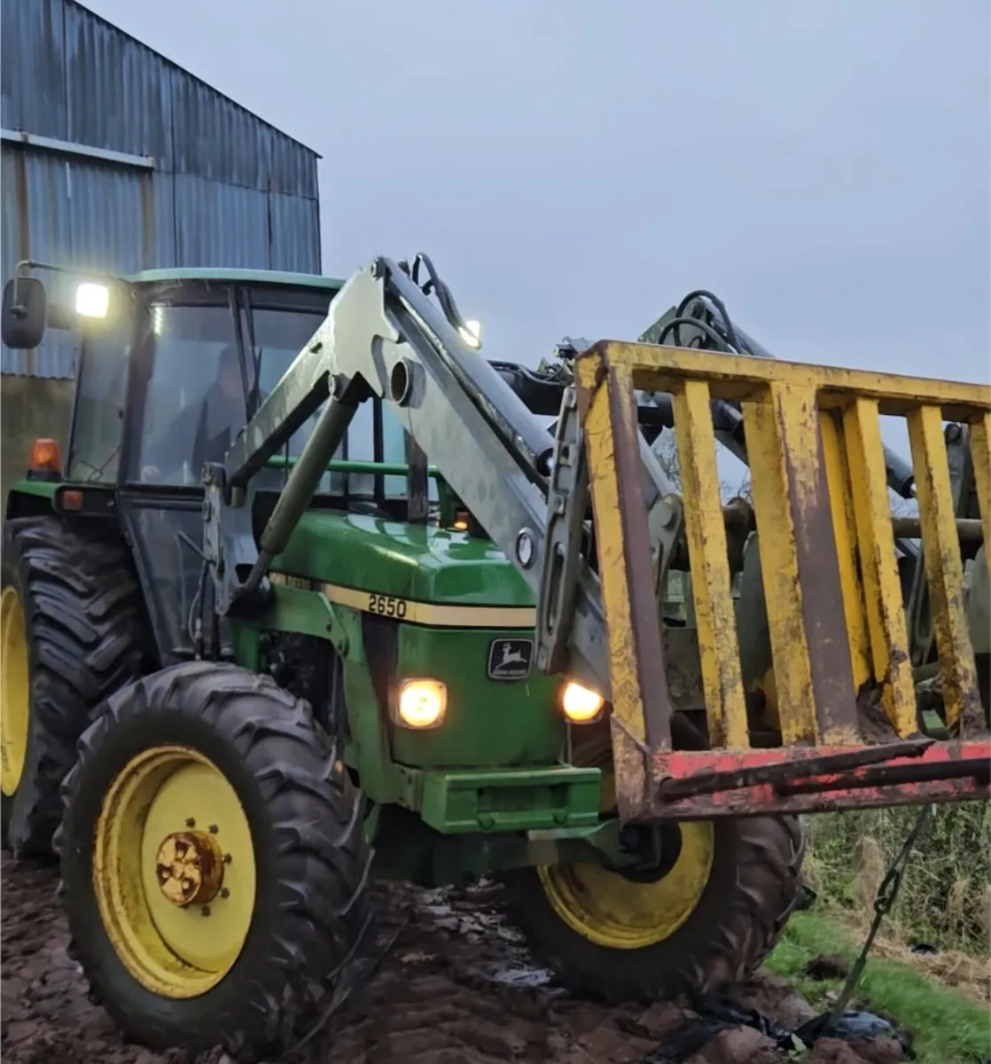 1992 John Deere 2650 - Image 1