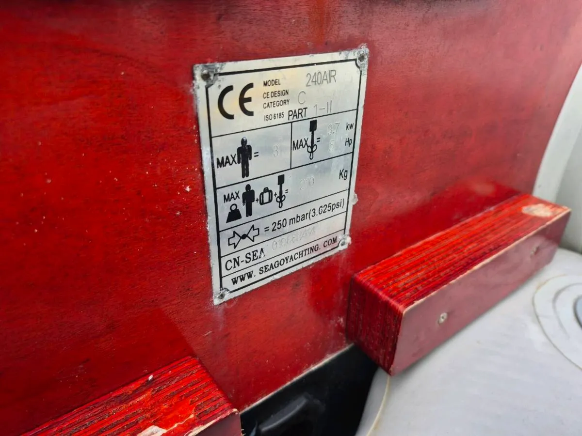 Seago 240 inflatable dinghy boat airdeck floor - Image 3