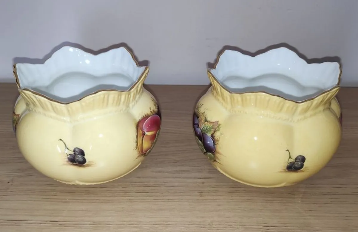Aynsley Orchard Gold 2 Windsor Rose bowls - Image 3