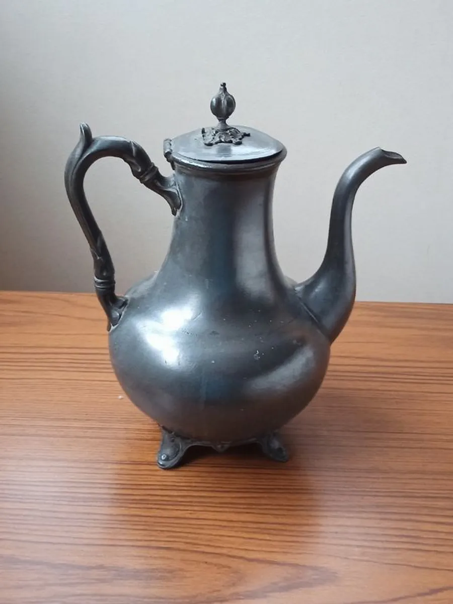 Antique large footed pewter coffee pot by R. Broadhead & Co  Sheffield, England  height 28cm - Image 2