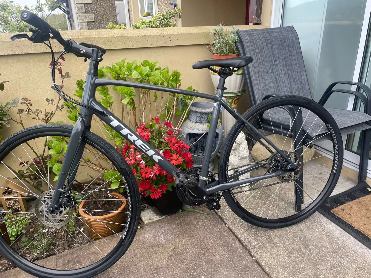 Trek FX1 Hybrid Bike - Image 2