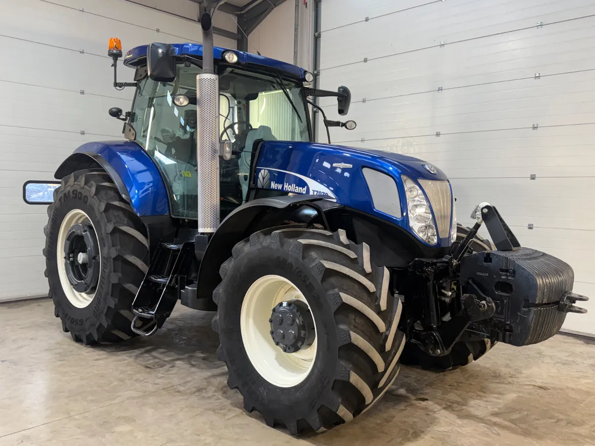 NewHolland T7070 BluePower - Image 2