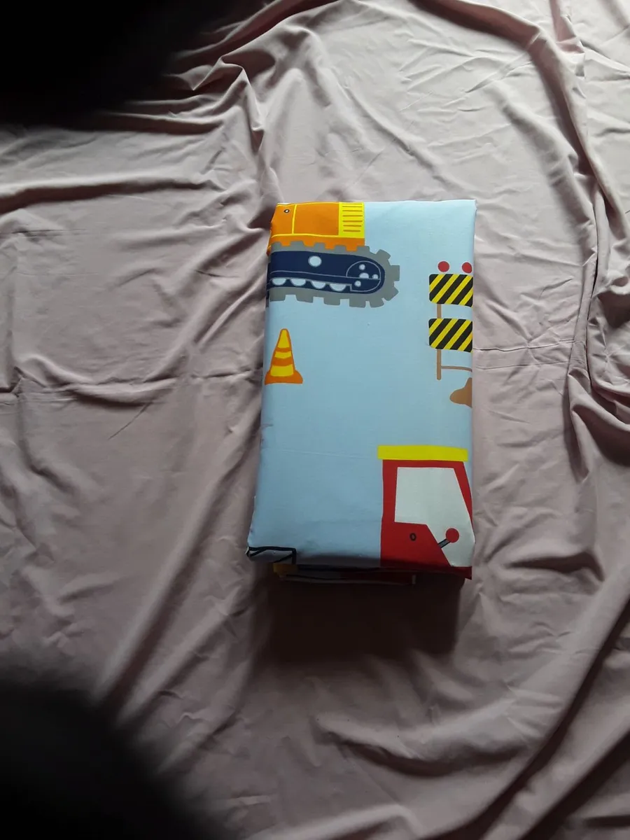 Boys brand new beautiful drapes heavy - Image 3