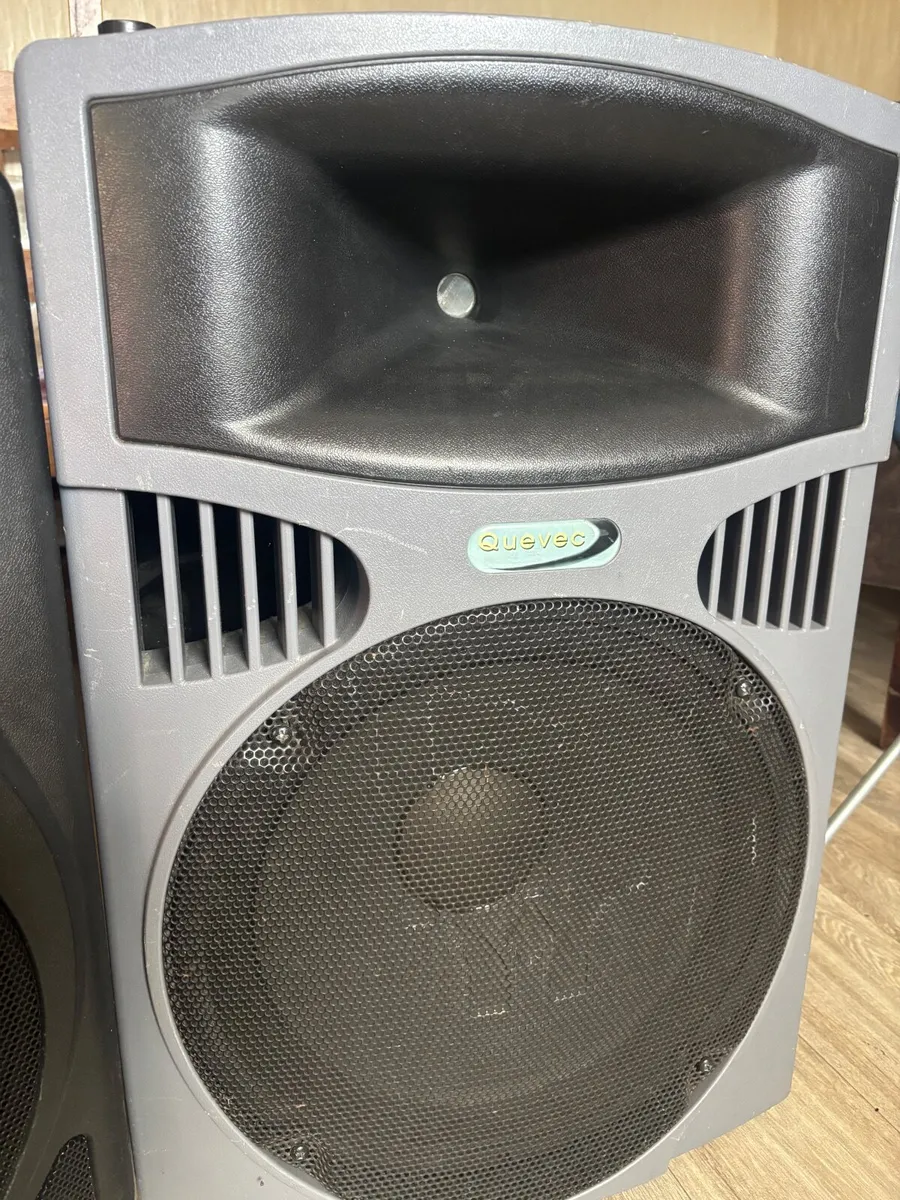 Speakers 🔊 & speaker stands - Image 3