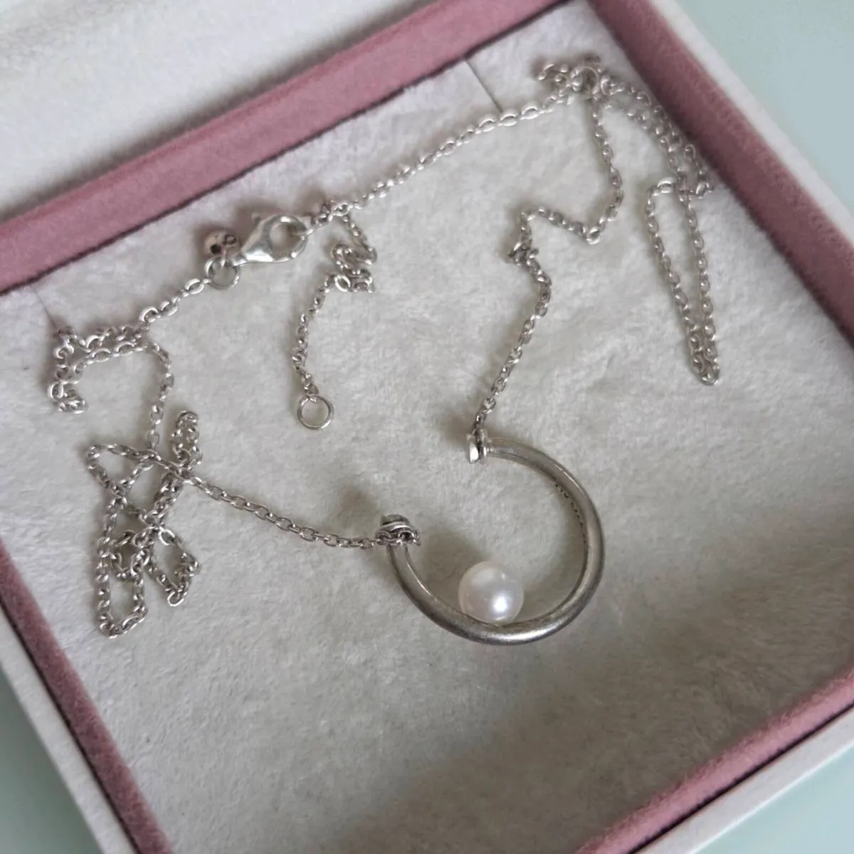 Pandora contemporary pearl necklace ajustable size - Image 1