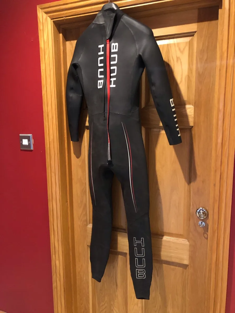 HUUB Triathlon wetsuit men’s size L - Image 1