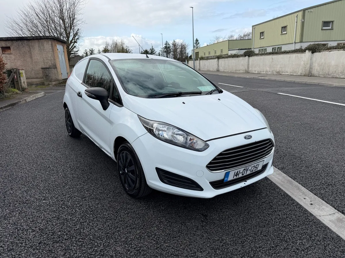 Ford Fiesta Van - Image 4