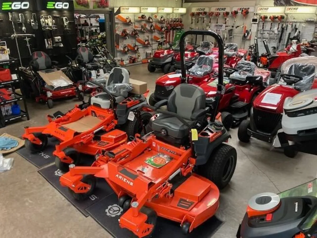 April Offer - Ex Display Ariens Zenith - 60'' PRO - Image 1