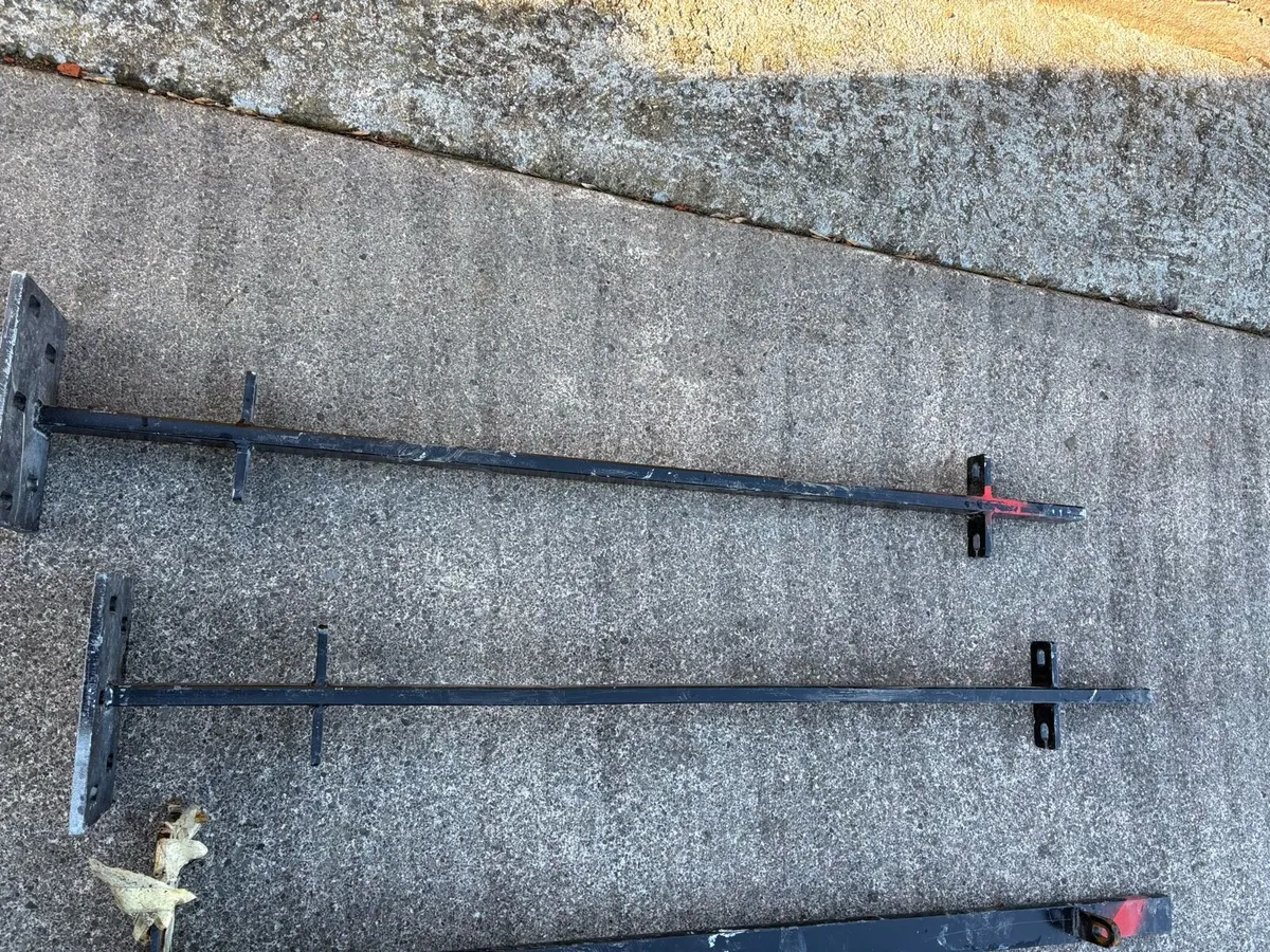 Heavy duty steel fence posts - Image 2