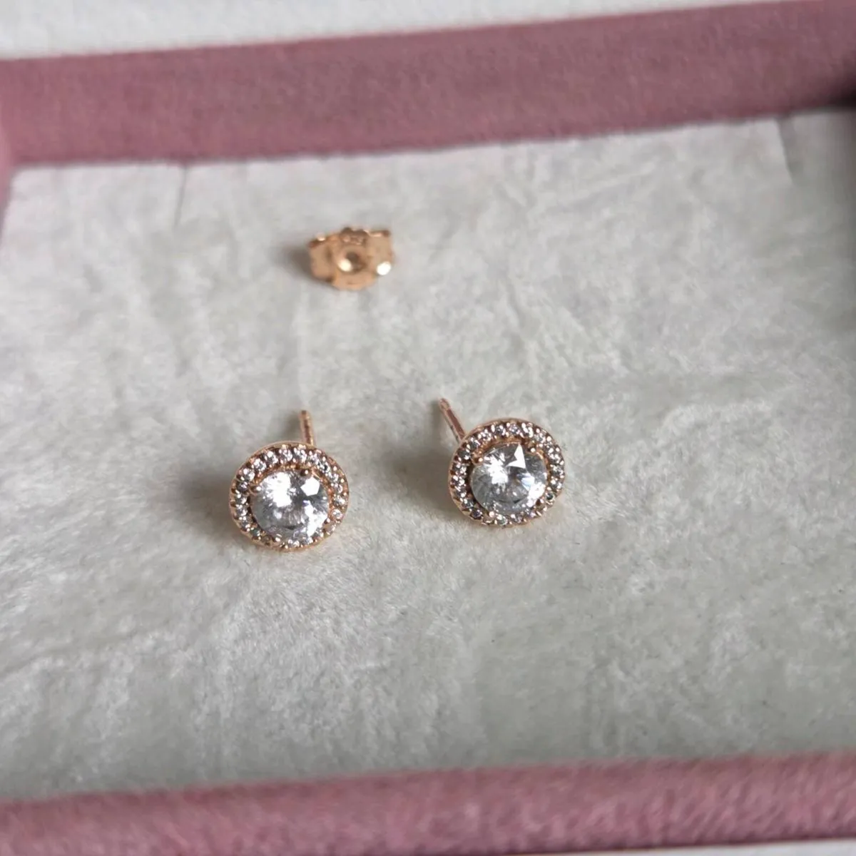 Pandora Earrings halo sparkly  missing one back - Image 2