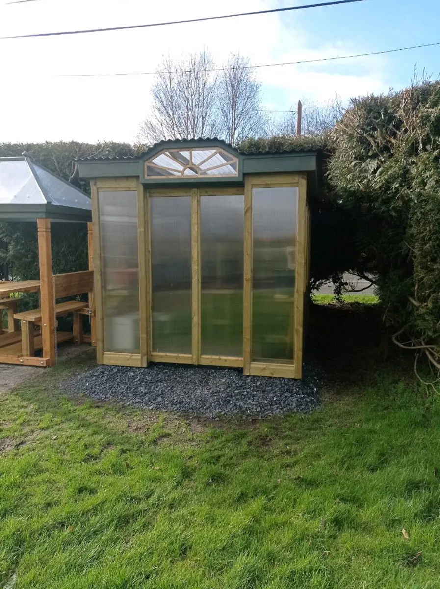 7 x7 potting shed - Image 1