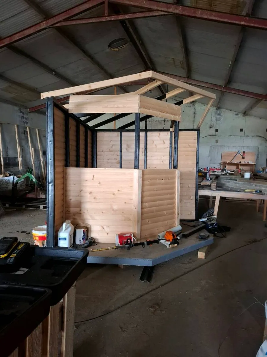 Garden Bar - Image 1