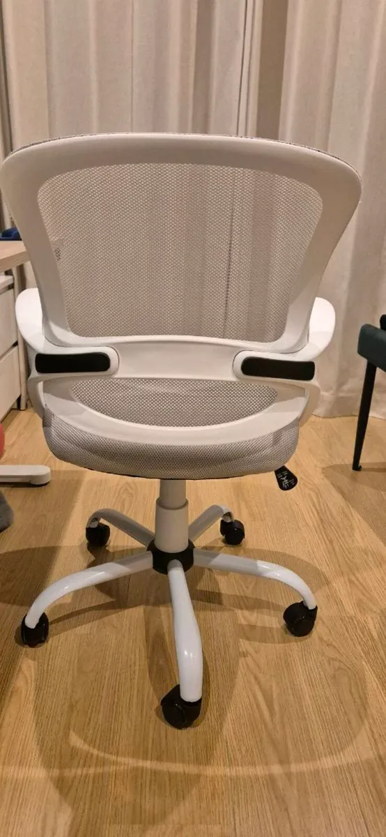 Office chair - Image 2