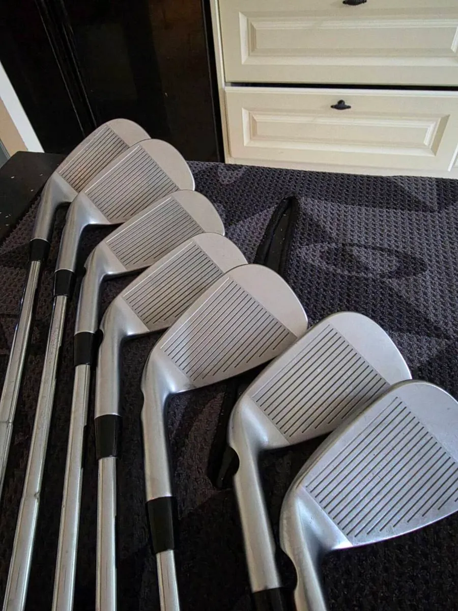 Ping i530 irons - Image 3