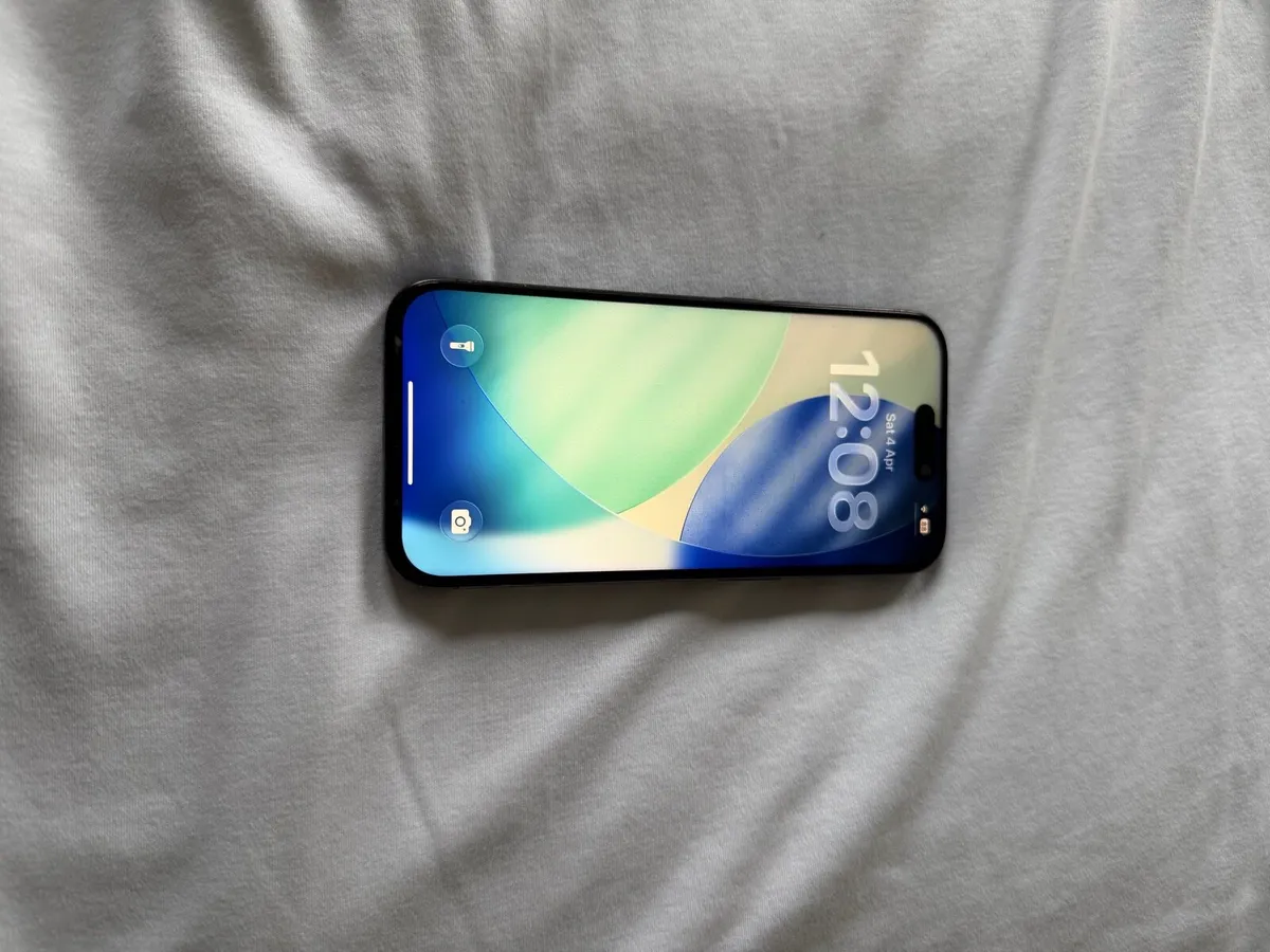 iPhone 15 Pro - Image 1