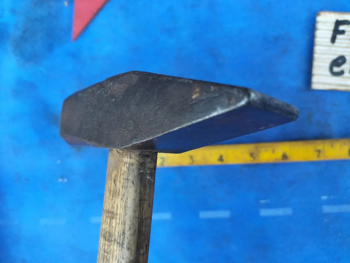 800gm Cross Pein Hammer - Image 2