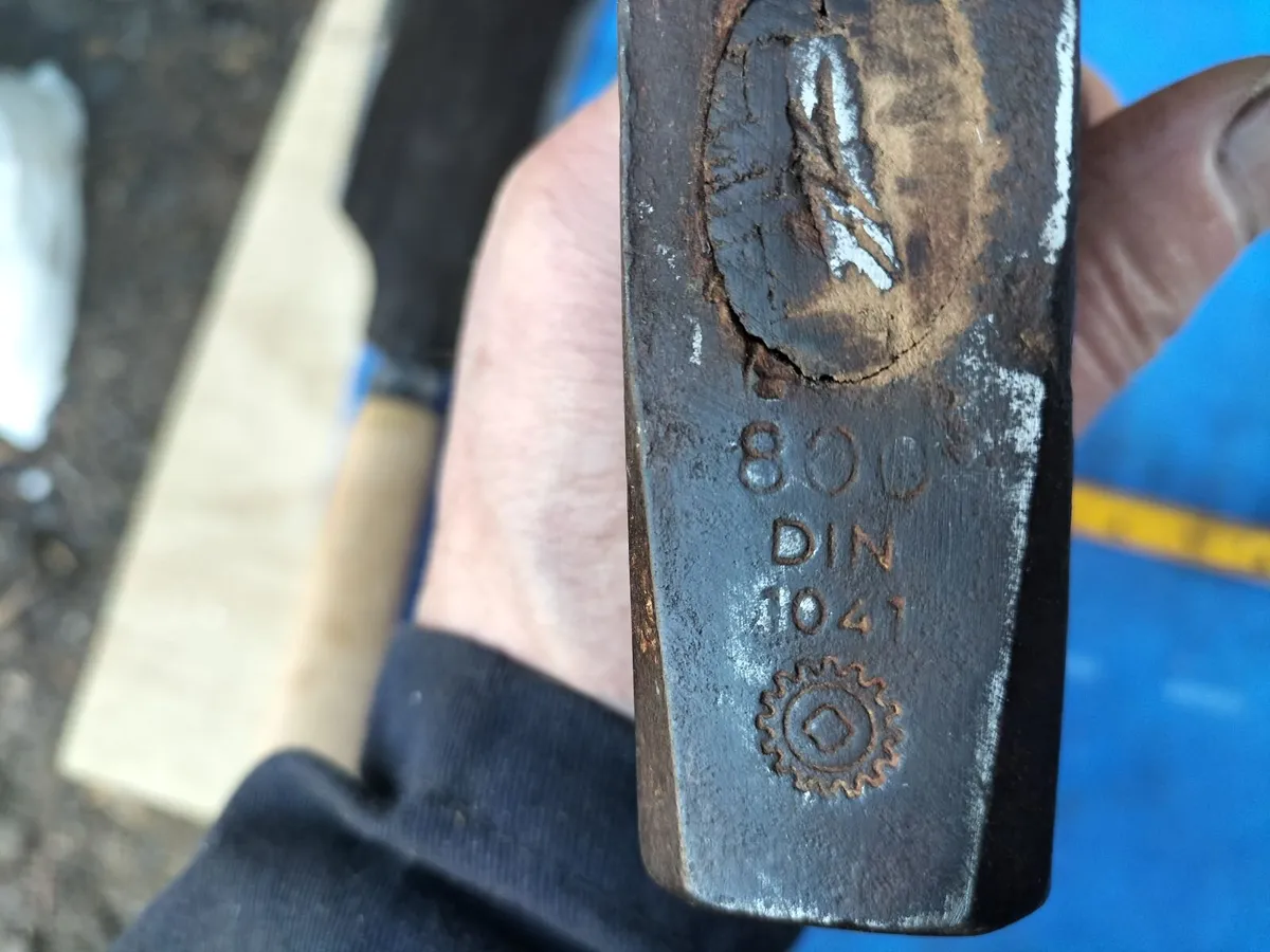 800gm Cross Pein Hammer - Image 4