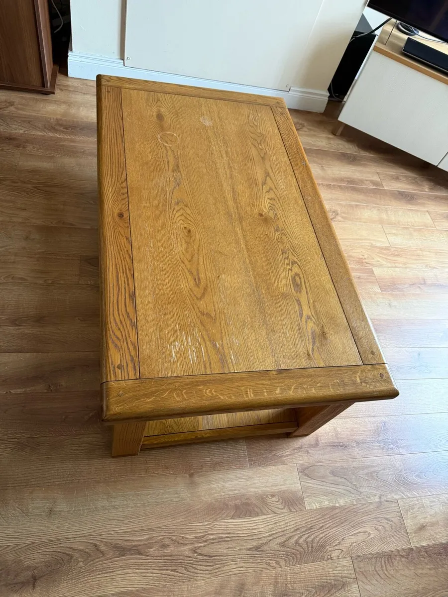 Oak coffee table - Image 1