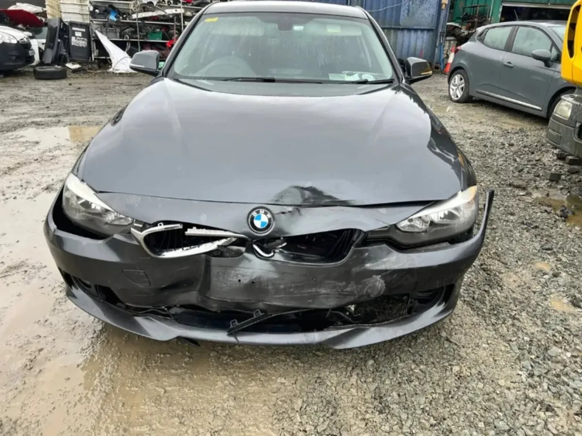 2012 bmw f30 2.0 diesel drive away - Image 3