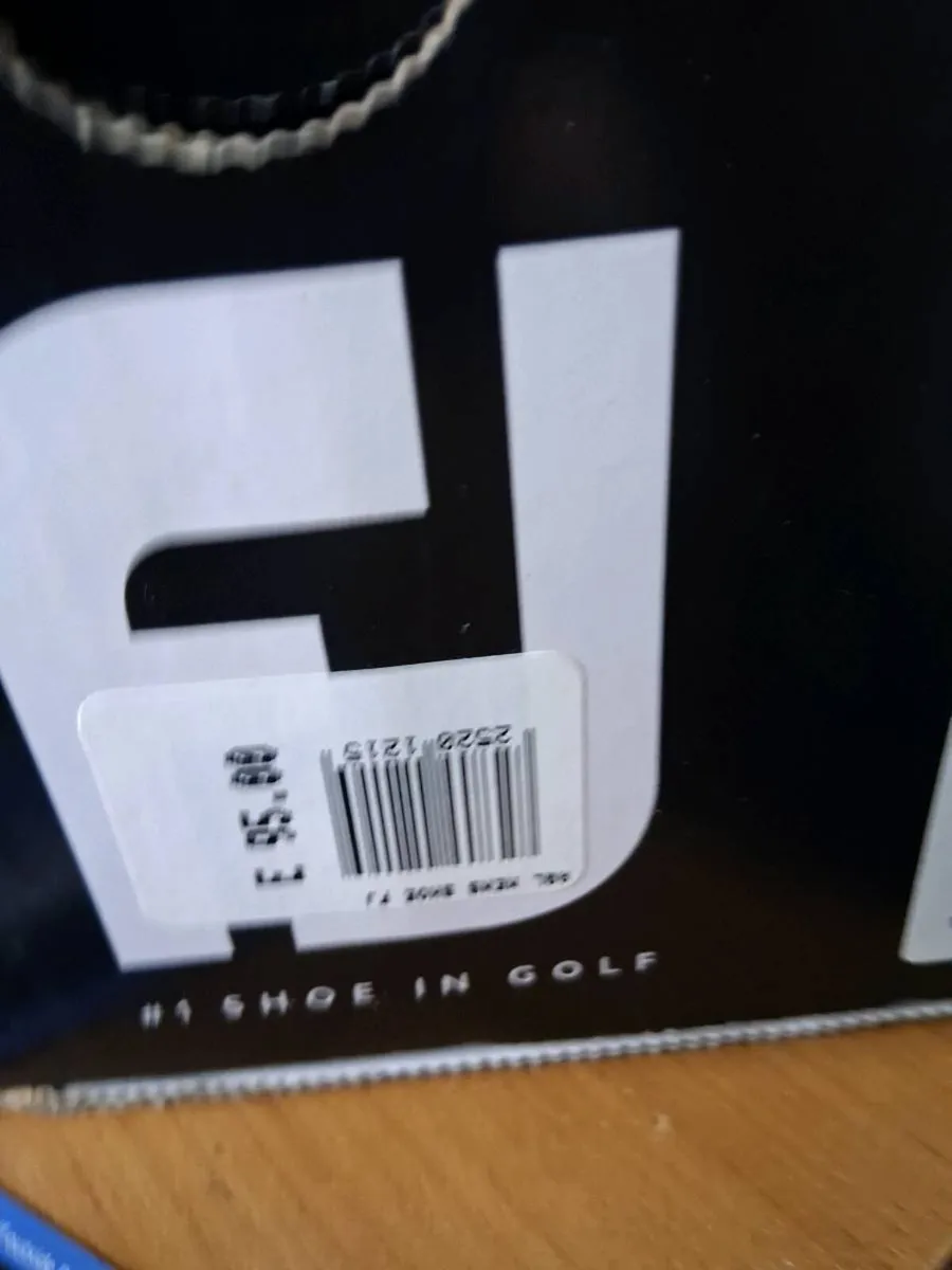 Golf shoes - Image 2