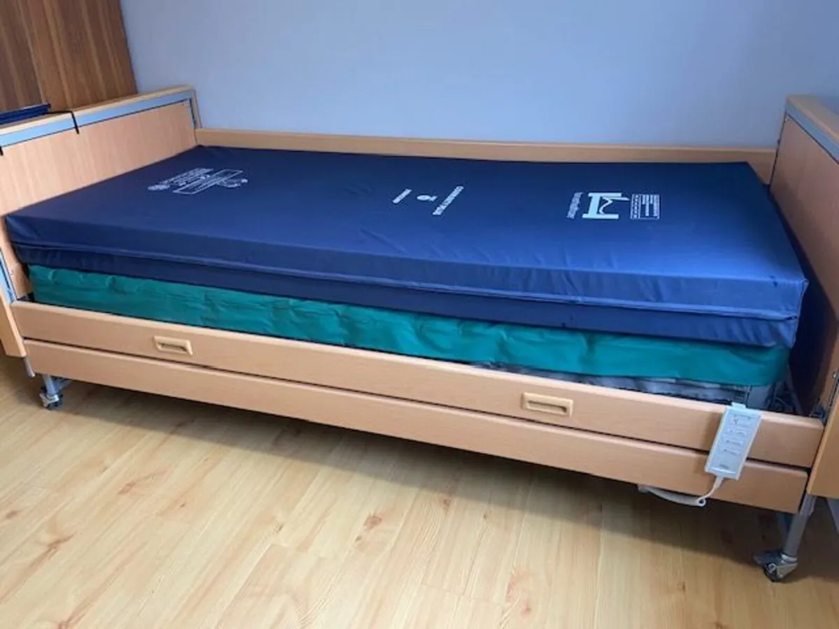 Hospital Bed - Image 2