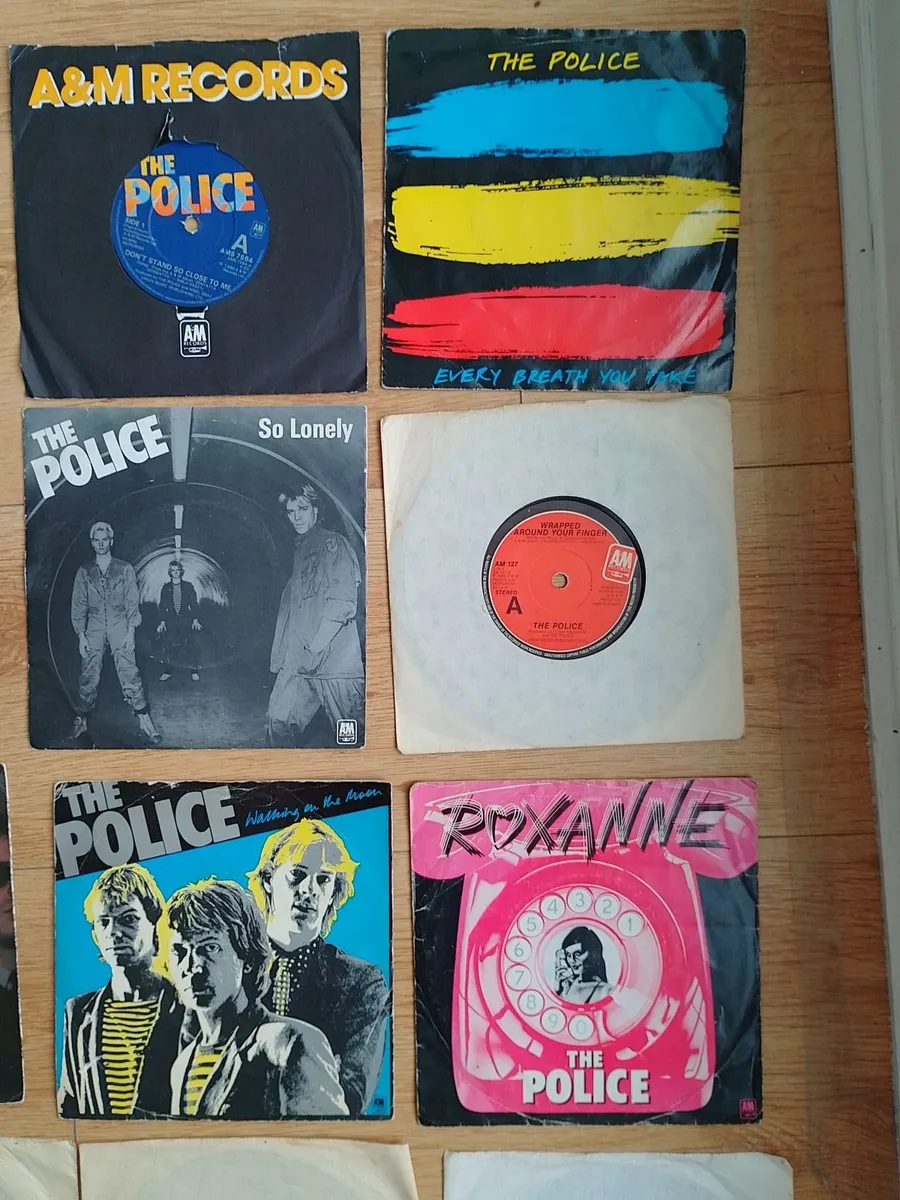 COLLECTION OF THE POLICE BAND 7 INCH VINYLS. - Image 4