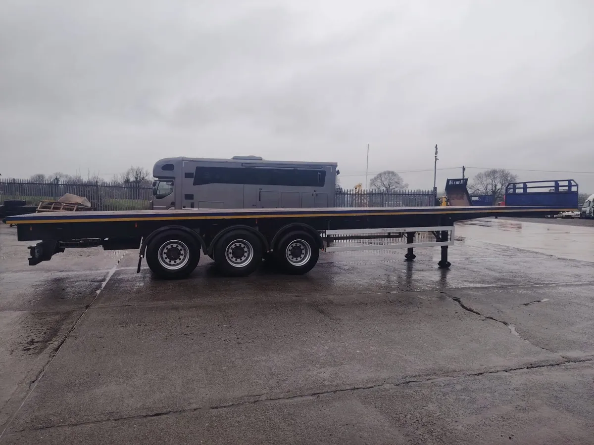 2013 Montracon 13.6 Flat Twist locks Posts Drum - Image 3