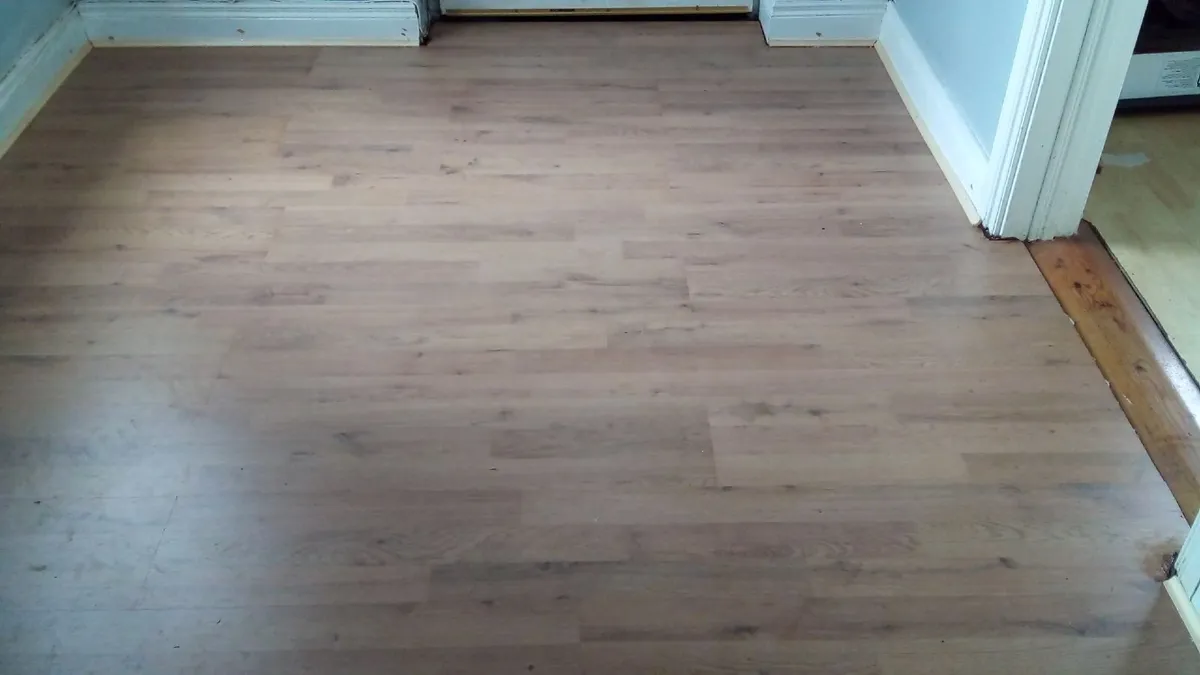 Carpenter avail .floors laminated timber tiled - Image 2